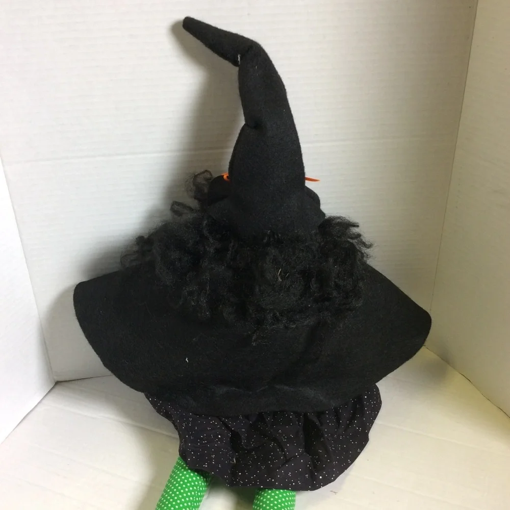 Vintage Witch Halloween BlackDress Cape Hat Shelf sitter